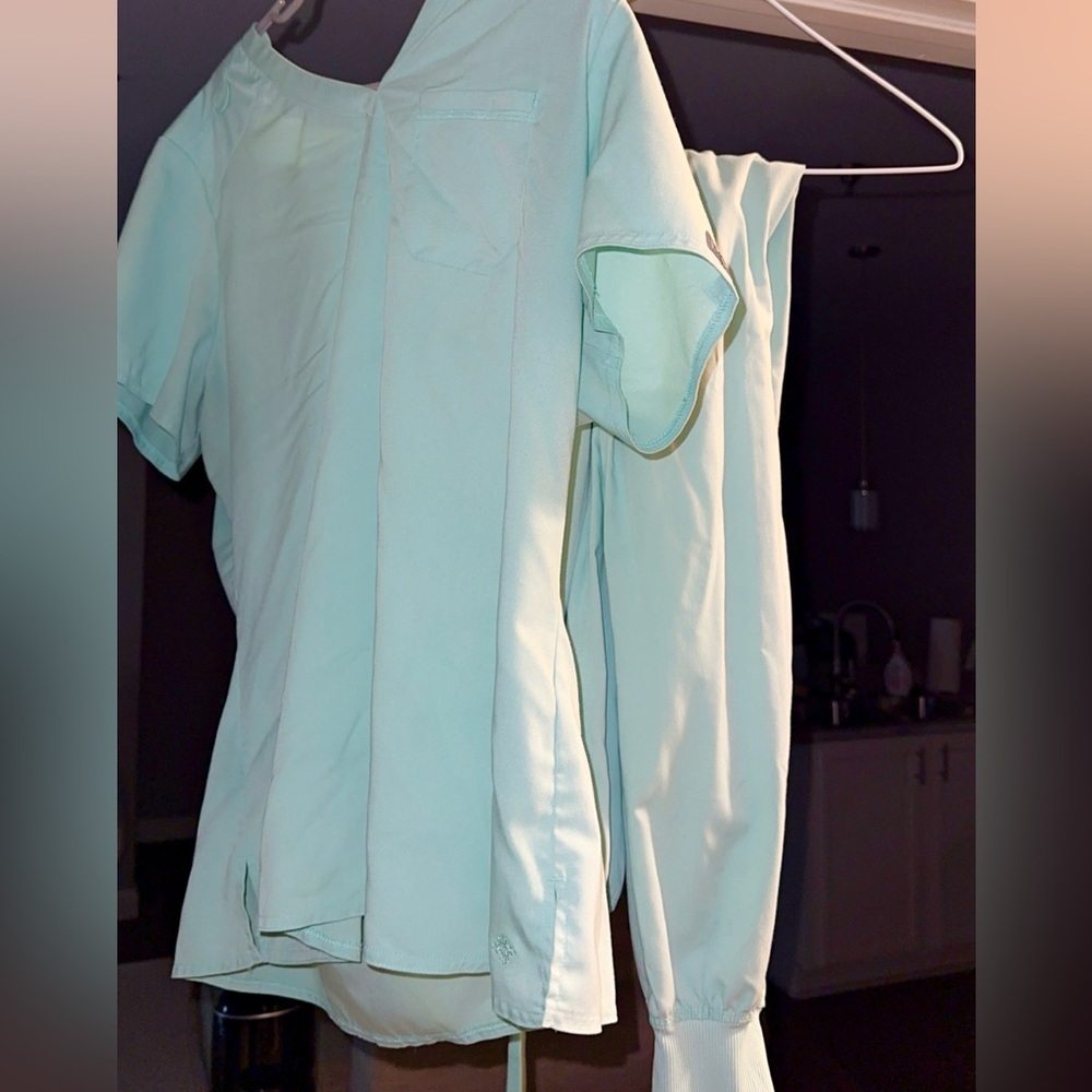 Med couture sea green size L jogger set